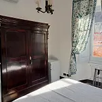 Scia Dina B&B 토이라노